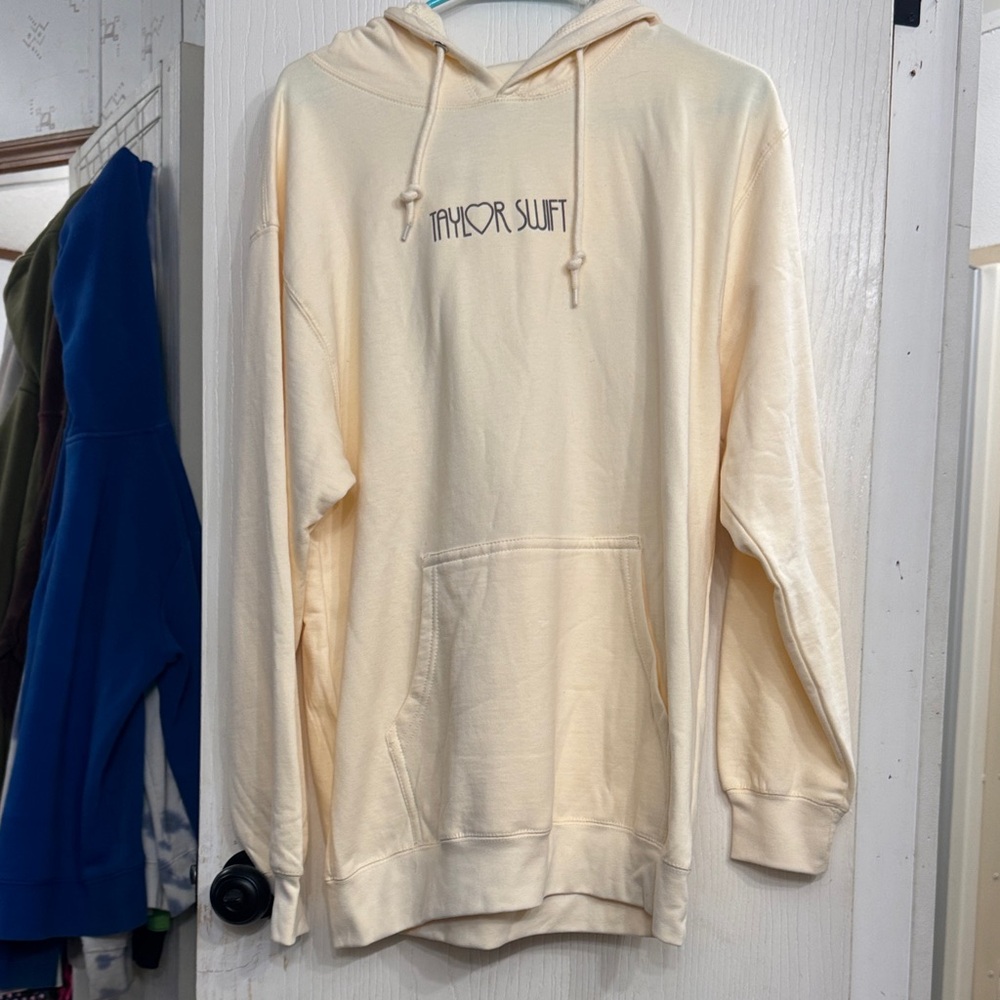 Taylor Swift The Era Tour Fearless Cream Hoodie Sweatshirt Size M